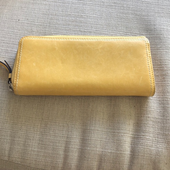 Coach Willis Wallet - Picture 2 of 3